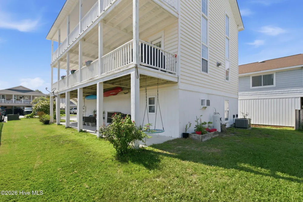 930 Riptide Lane Carolina Beach, NC 28428