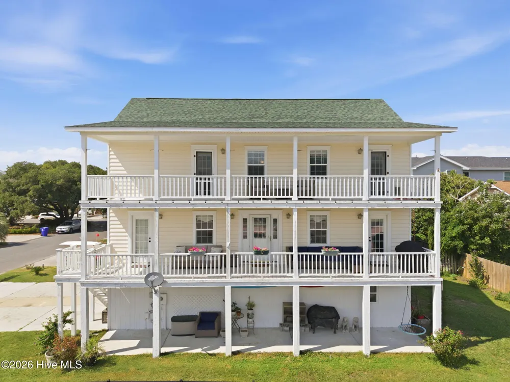 930 Riptide Lane Carolina Beach, NC 28428