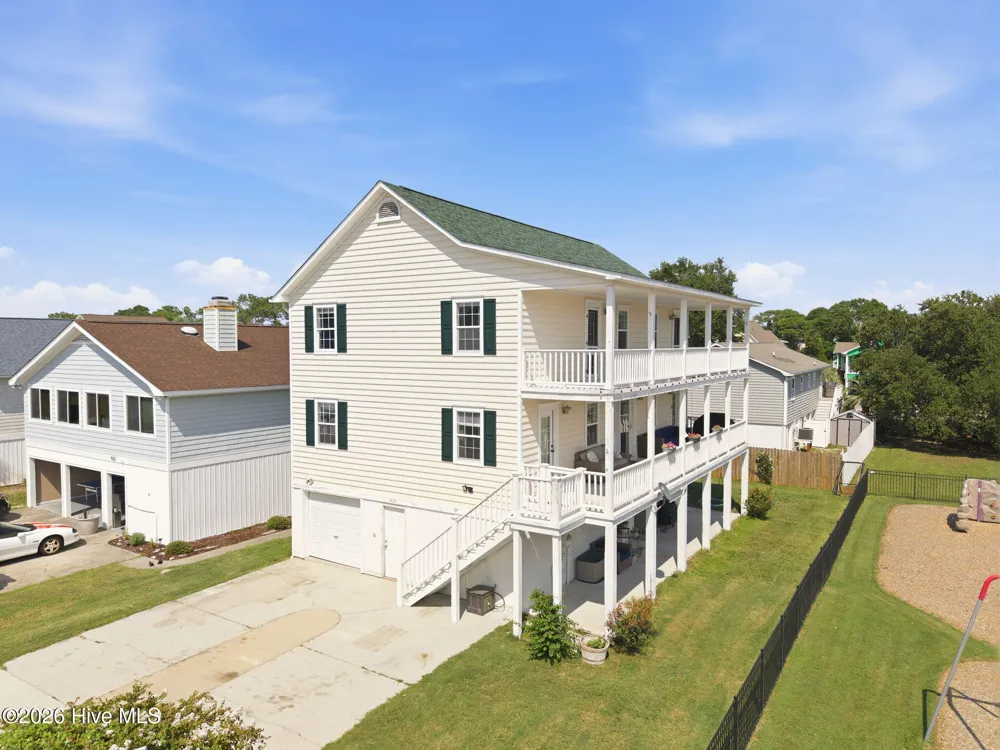930 Riptide Lane Carolina Beach, NC 28428