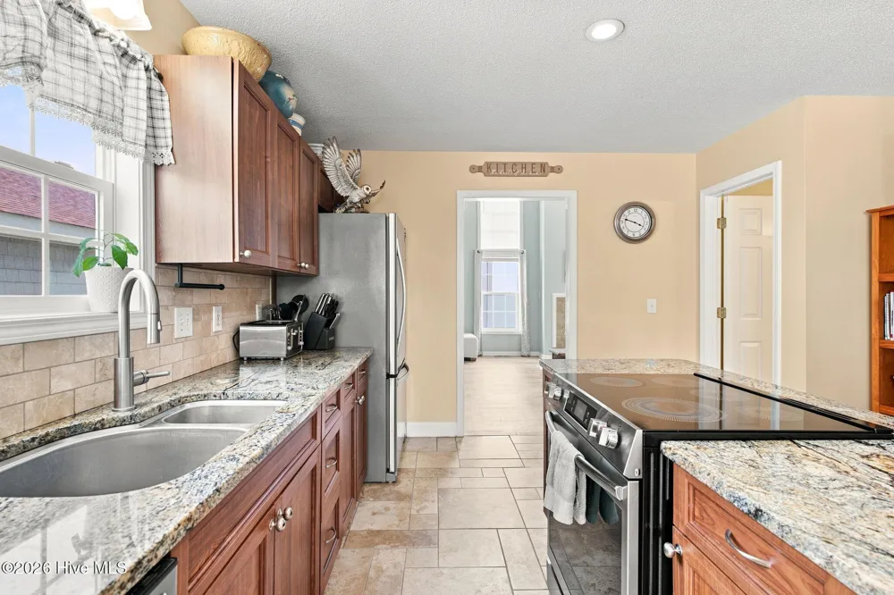 930 Riptide Lane Carolina Beach, NC 28428