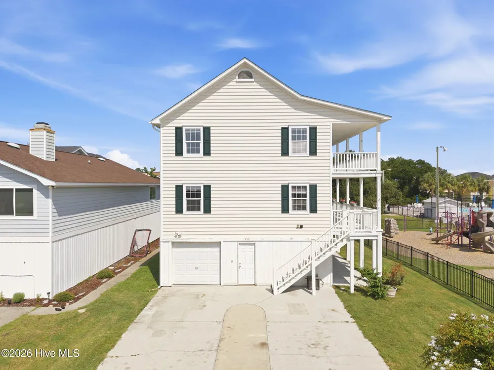 930 Riptide Lane Carolina Beach, NC 28428