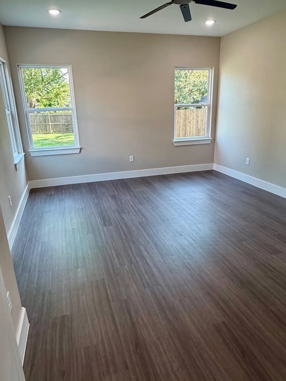 1021 W Sears Street Denison, TX 75020