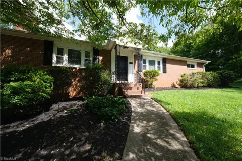 241 Commonwealth Drive