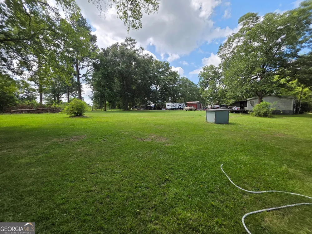 1056 Tommy Purvis Jr RD Reynolds, GA 31076