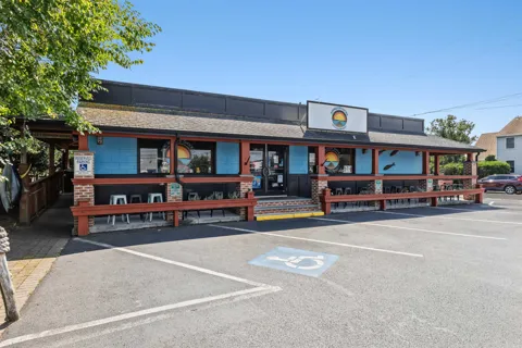 458 W Perry Street