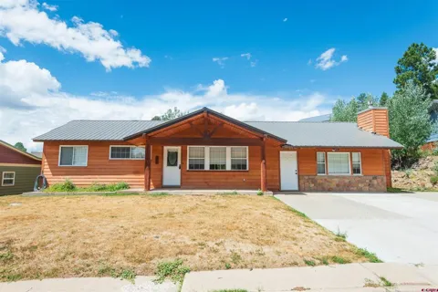 307 3rd Street
