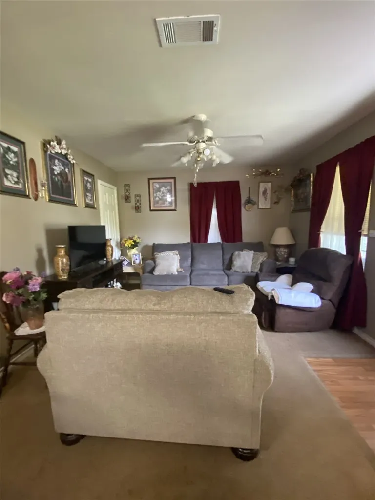 502 Gardenia Street Alice, TX 78332