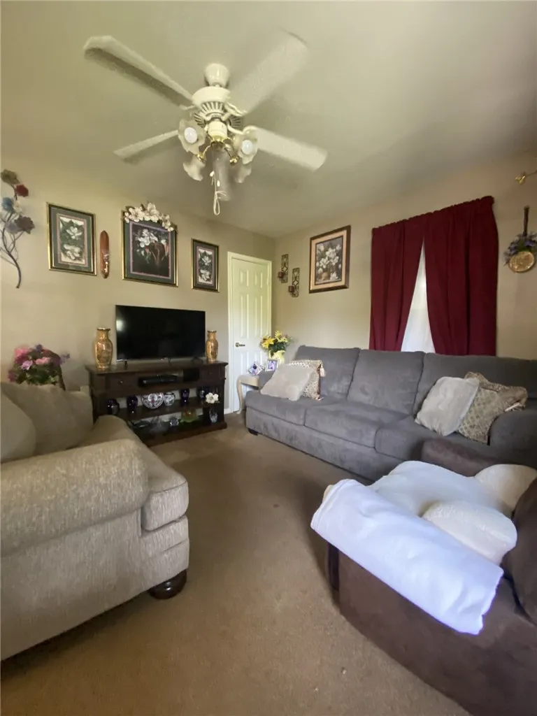 502 Gardenia Street Alice, TX 78332