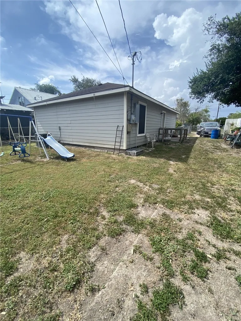502 Gardenia Street Alice, TX 78332