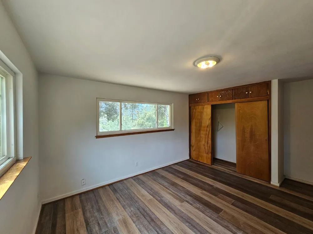 51711 S Ponderosa Way Oakhurst, CA 93644