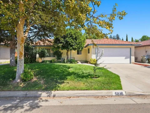 5816 W Fallon Avenue