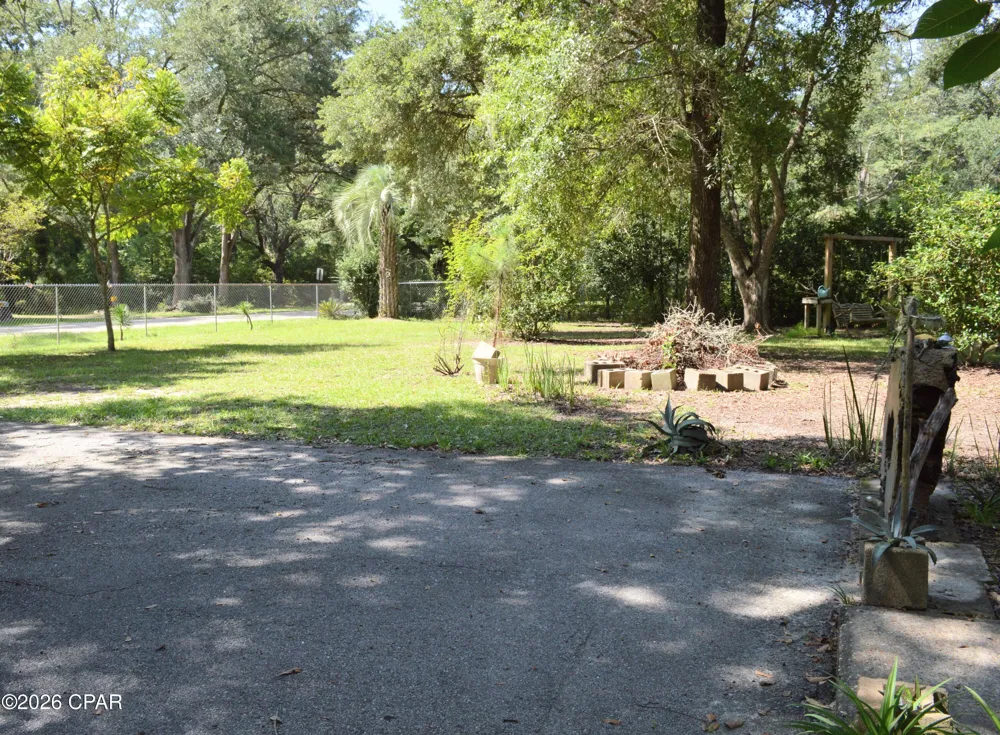 3035 Culpepper Lane Vernon, FL 32462