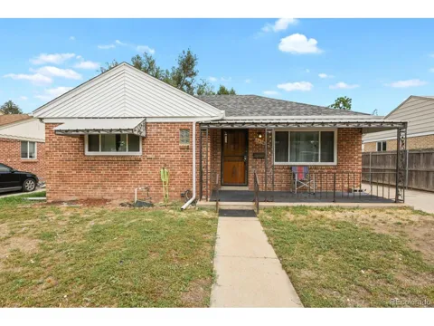 2656 Pontiac Street