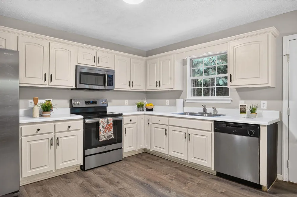 908 Clay Hill Drive Soddy Daisy, TN 37379