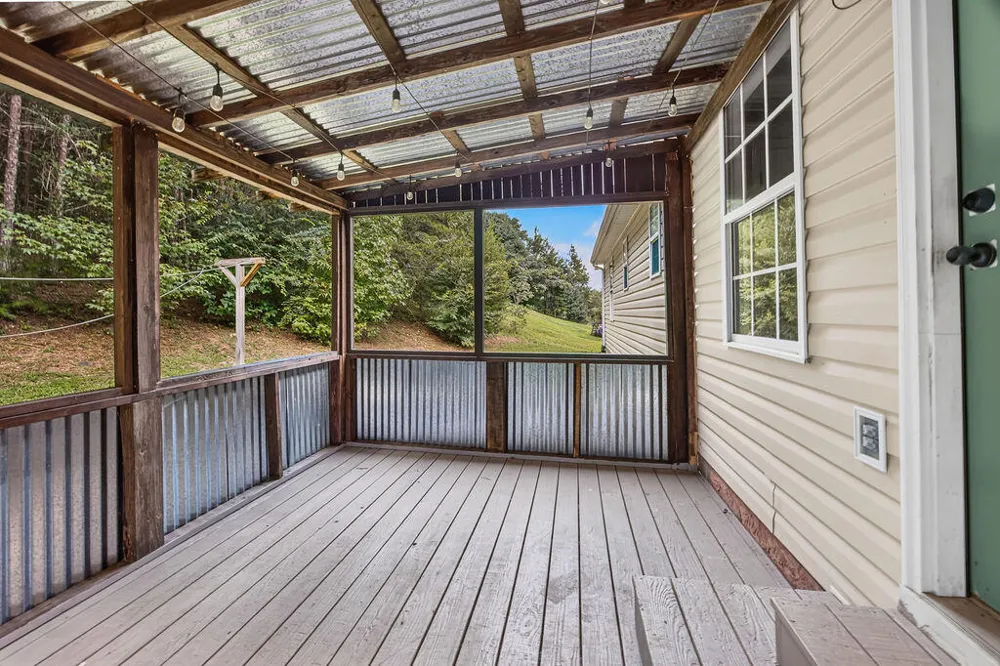 908 Clay Hill Drive Soddy Daisy, TN 37379