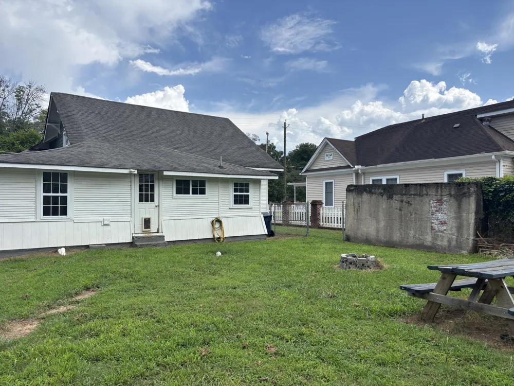 713 Cove Road Chickamauga, GA 30707