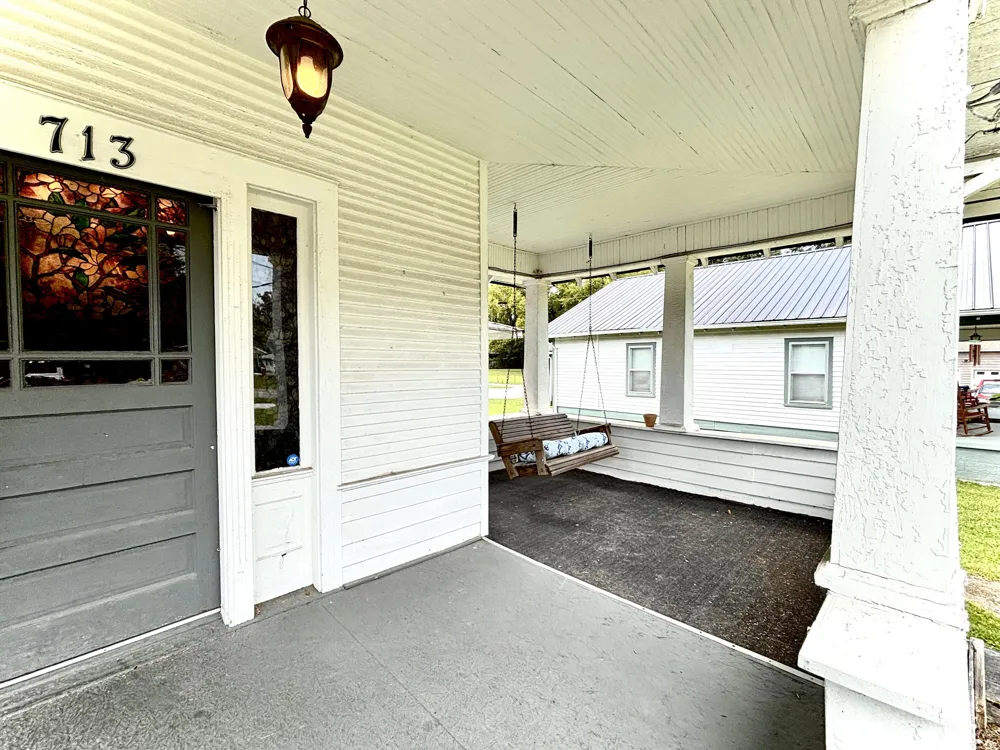 713 Cove Road Chickamauga, GA 30707