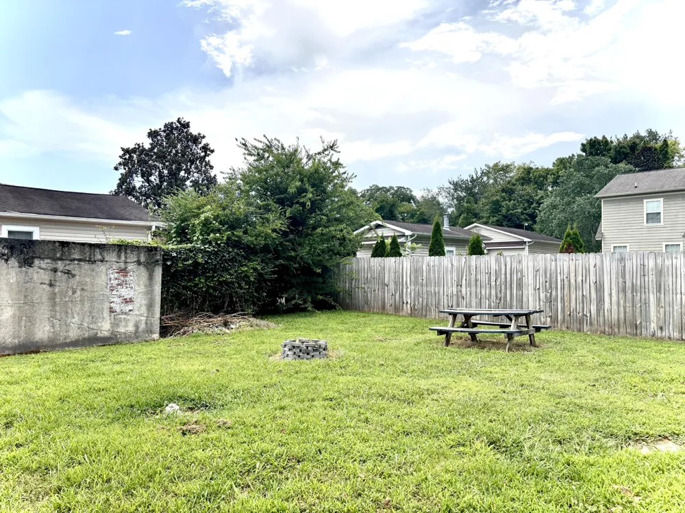 713 Cove Road Chickamauga, GA 30707
