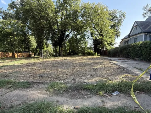 2506 Chamberlain Avenue