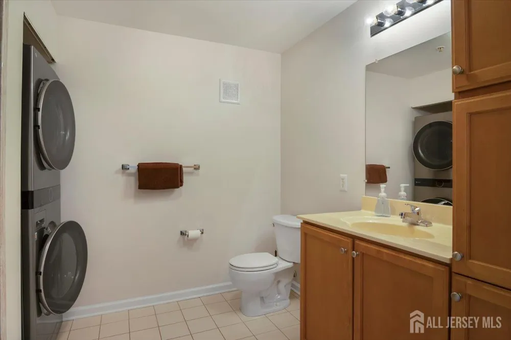 111 Liddle Avenue Edison, NJ 08837