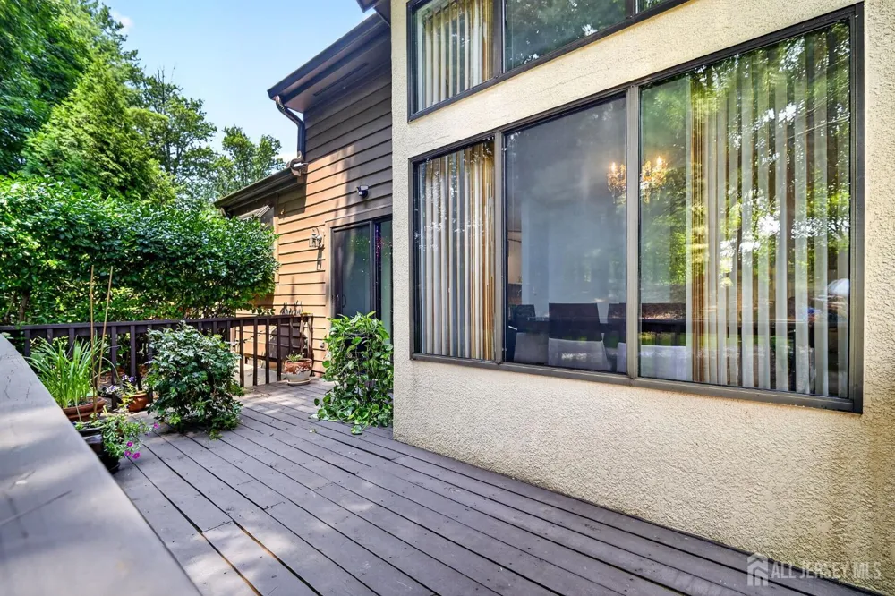 167 Sayre Drive Plainsboro, NJ 08540