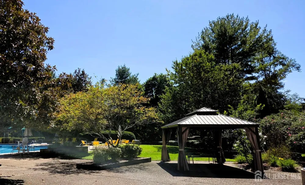 167 Sayre Drive Plainsboro, NJ 08540