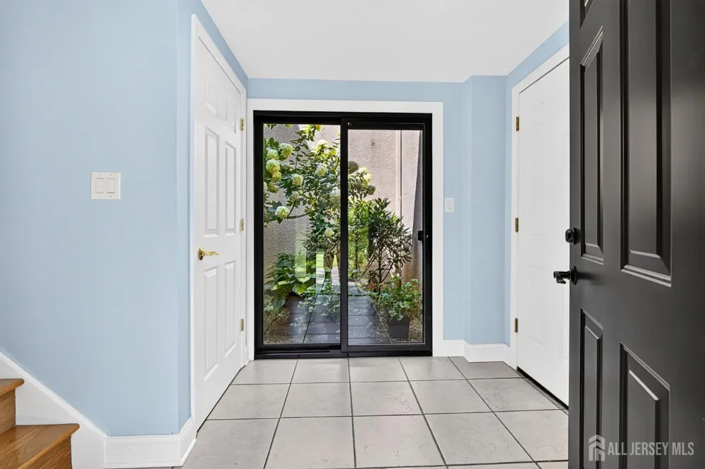 167 Sayre Drive Plainsboro, NJ 08540