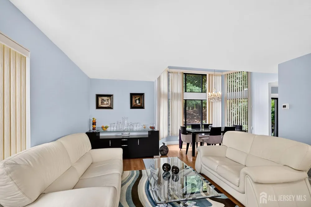167 Sayre Drive Plainsboro, NJ 08540