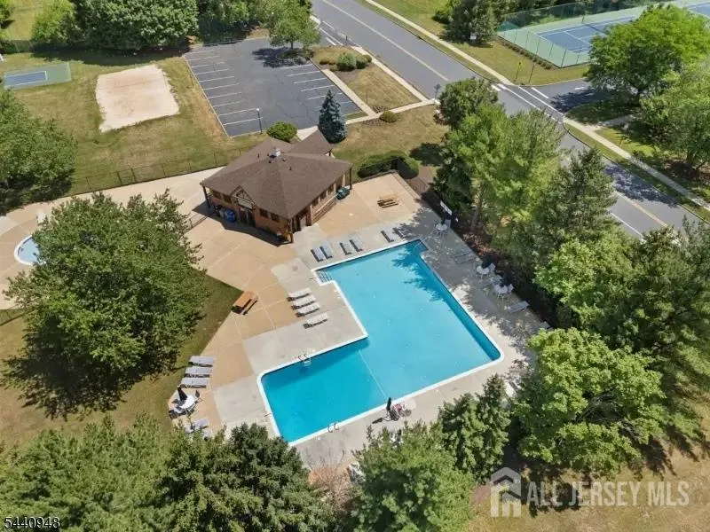 23 Krenkel Court Flemington, NJ 08822