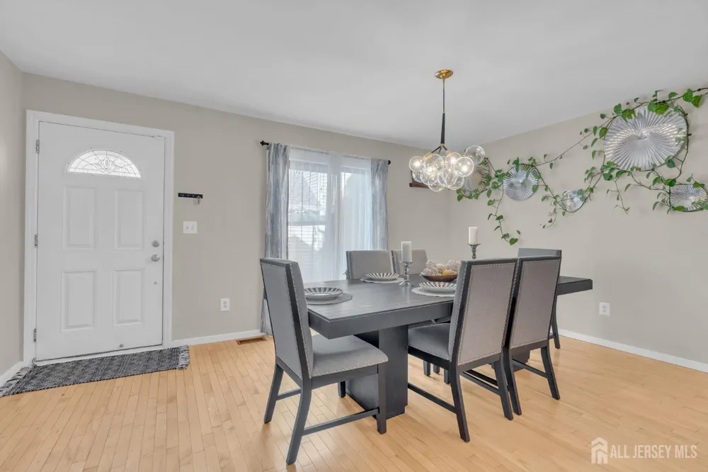 23 Krenkel Court Flemington, NJ 08822