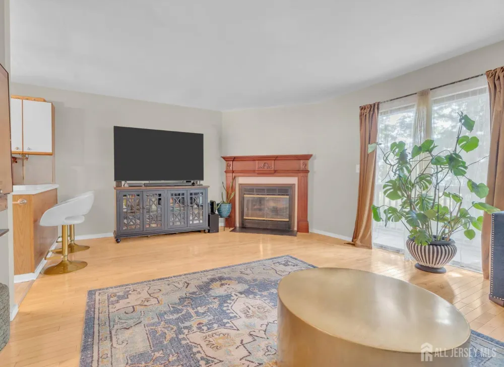 23 Krenkel Court Flemington, NJ 08822