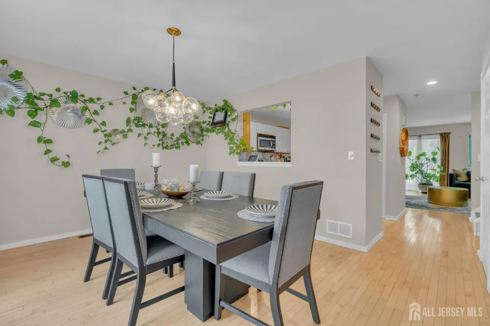 23 Krenkel Court Flemington, NJ 08822