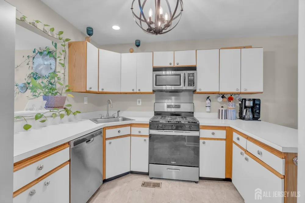 23 Krenkel Court Flemington, NJ 08822