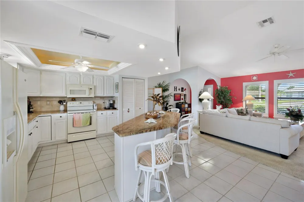 212 KAMAL PARKWAY Cape Coral, FL 33904