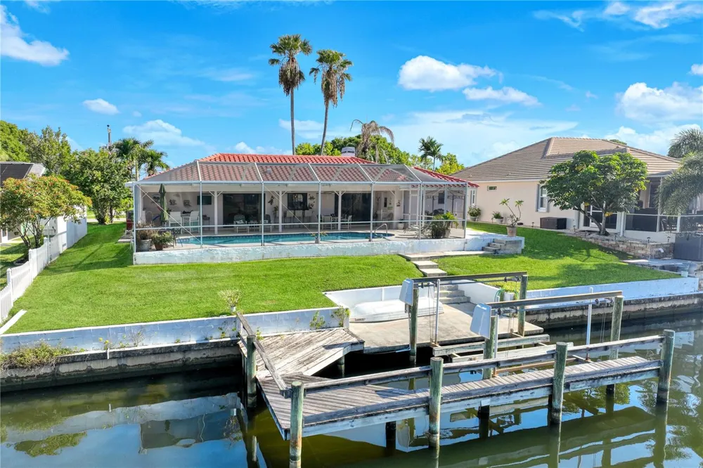 212 KAMAL PARKWAY Cape Coral, FL 33904