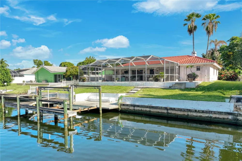 212 KAMAL PARKWAY Cape Coral, FL 33904