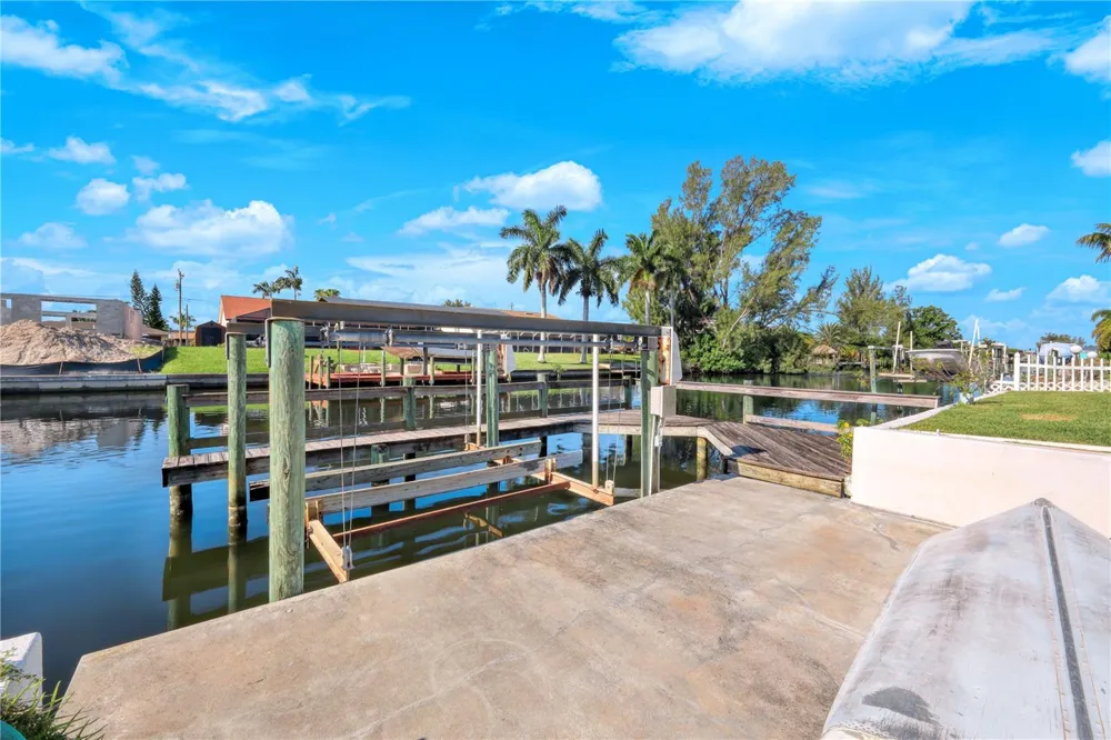 212 KAMAL PARKWAY Cape Coral, FL 33904
