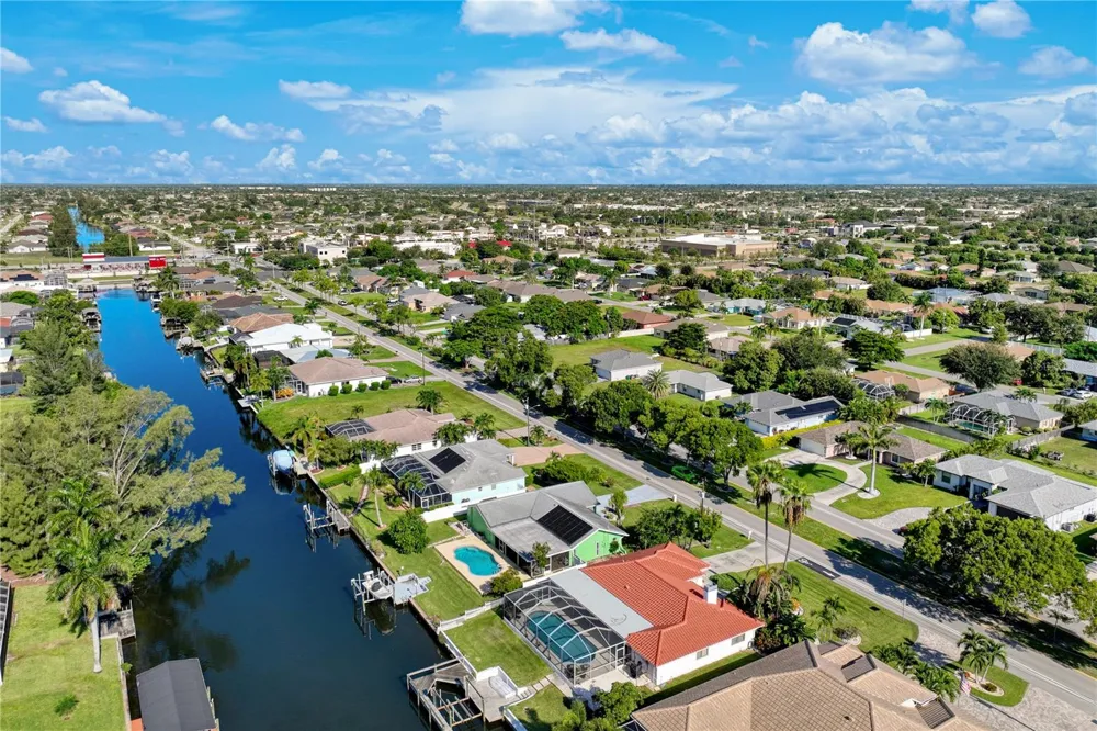 212 KAMAL PARKWAY Cape Coral, FL 33904