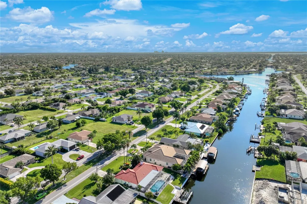 212 KAMAL PARKWAY Cape Coral, FL 33904