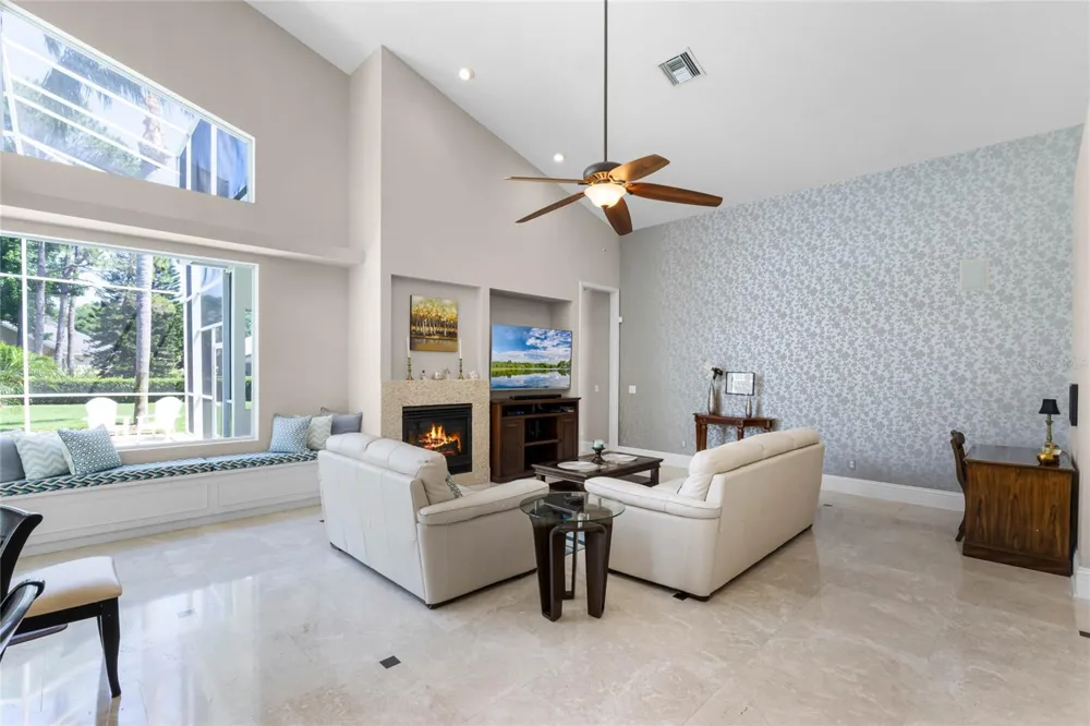 2031 WILLOW LAUREN LANE #L Windermere, FL 34786