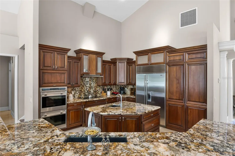 2031 WILLOW LAUREN LANE #L Windermere, FL 34786