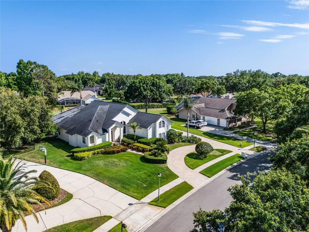 2031 WILLOW LAUREN LANE #L Windermere, FL 34786