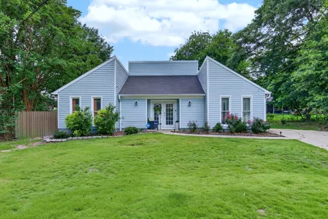 5413 Shanna Court