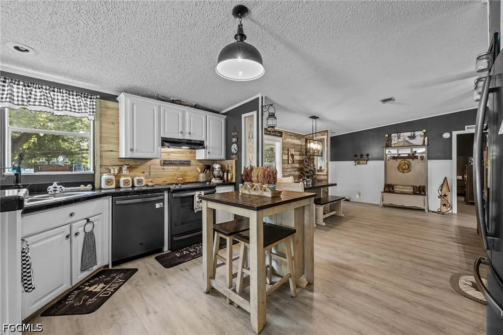 Matt Road North Fort Myers, FL 33917