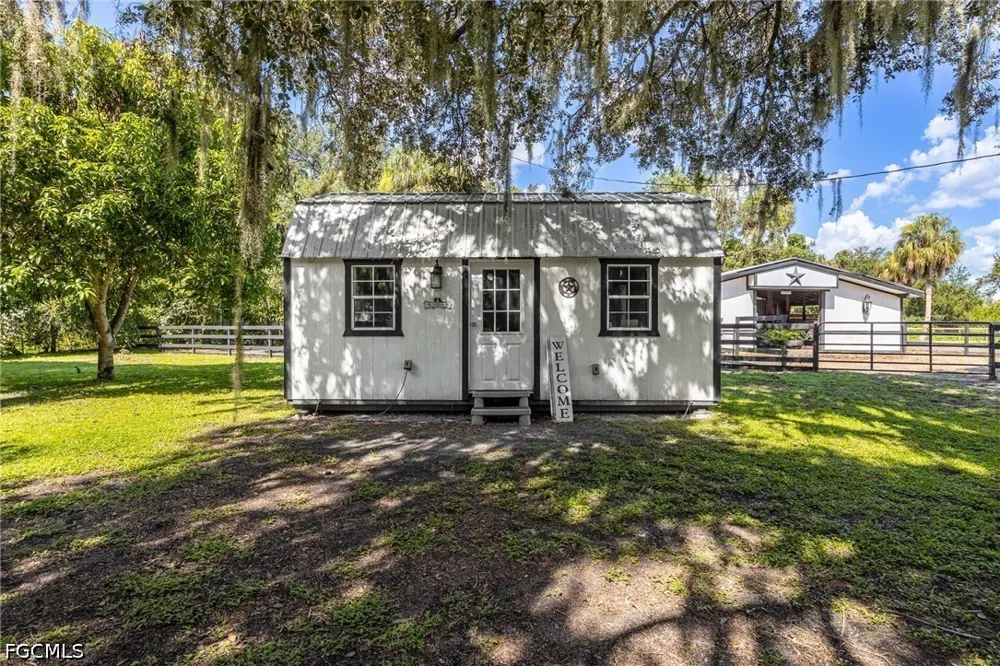 Matt Road North Fort Myers, FL 33917