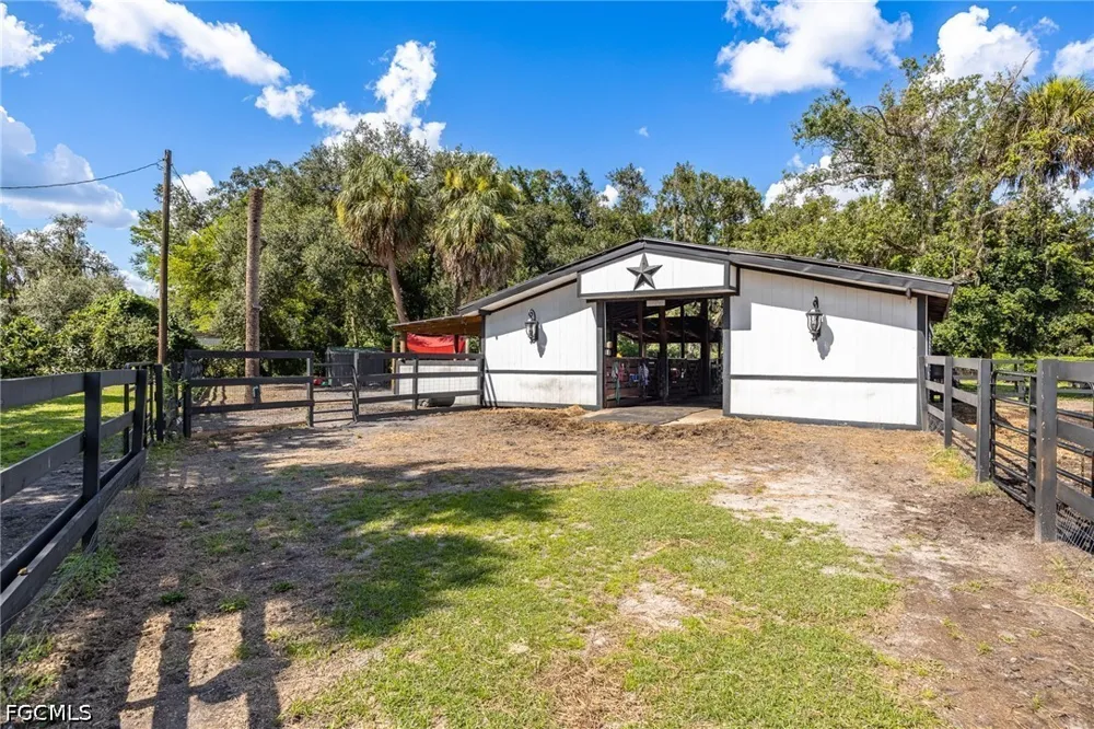 Matt Road North Fort Myers, FL 33917