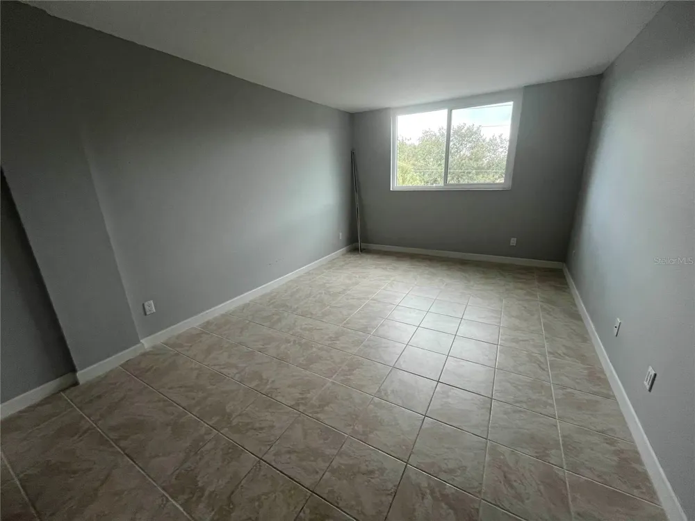 2650 COCONUT BAY LN LANE #532 Sarasota, FL 34237