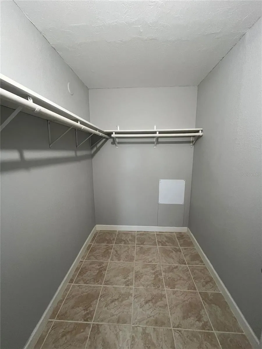 2650 COCONUT BAY LN LANE #532 Sarasota, FL 34237
