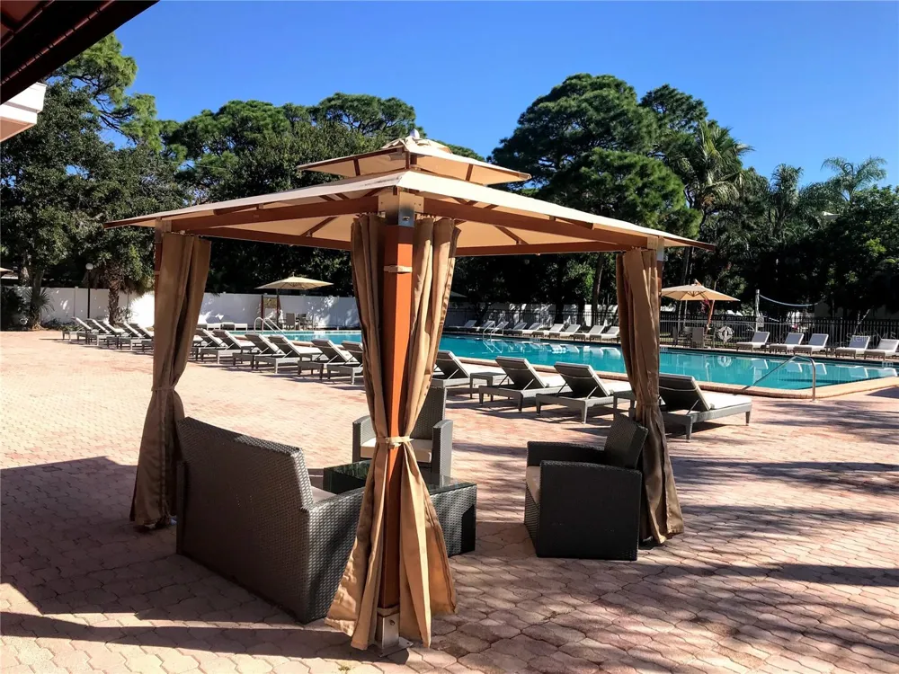 2650 COCONUT BAY LN LANE #532 Sarasota, FL 34237