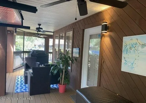 6201 Treetop Drive